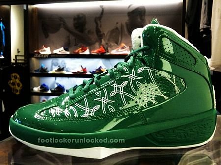 揭秘籃球傳奇雷阿倫的裝備升級之路，最新戰(zhàn)靴亮相！