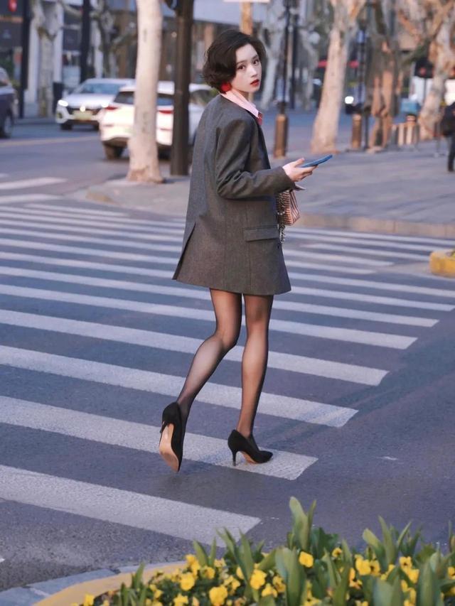 警惕非法色情內(nèi)容，遠(yuǎn)離辣文絲襪誘惑，尋找健康娛樂方式