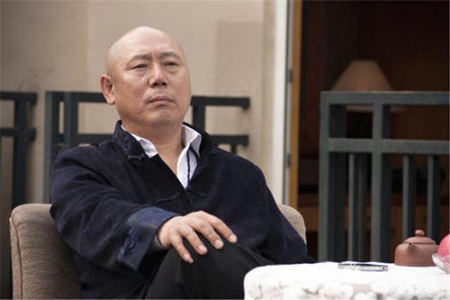 李成儒，從舞臺到熒屏的自信蛻變與成就感滿滿之路