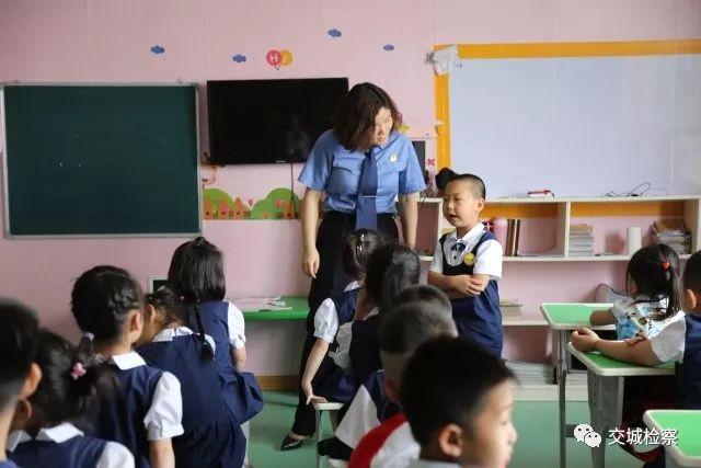 最新東方時(shí)事解讀，自然美景背后的探索之旅