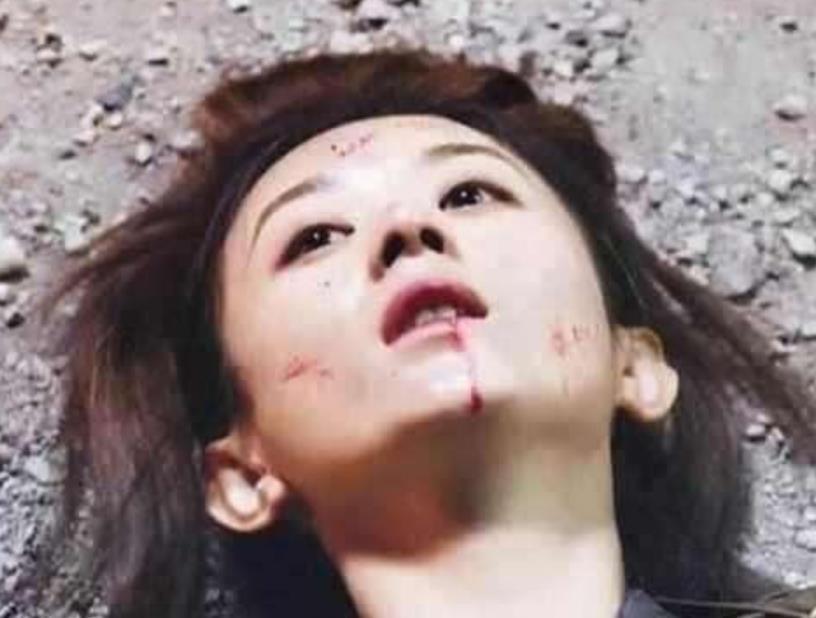 舞臺(tái)失誤到人生逆襲，演員的成長(zhǎng)與挑戰(zhàn)