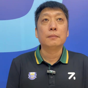 岳鵬飛，時(shí)代之光，影壇新星閃耀之路