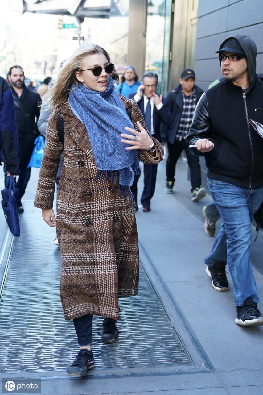 老演員舒適，演藝界的璀璨明珠，傳奇人生閃耀舞臺?