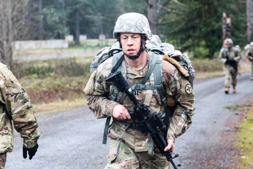 美國(guó)最新征兵政策深度解析與觀點(diǎn)闡述，探索新的方向與挑戰(zhàn)