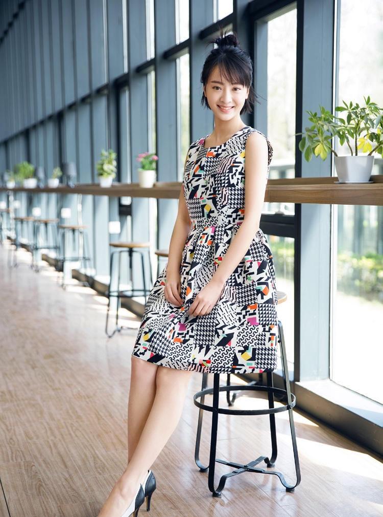 白鹿原白靈小演員與科技融合，前沿科技產(chǎn)品體驗(yàn)之旅