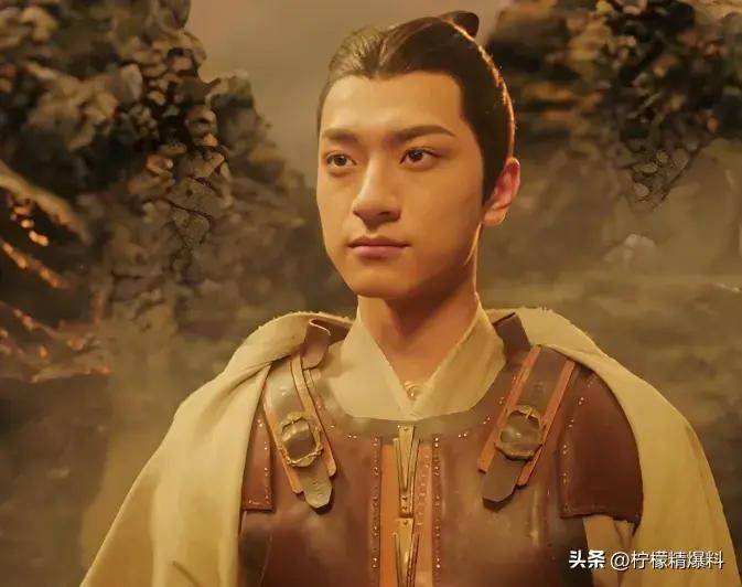 最新搞笑丑男大盤點，日常笑料背后的真摯友情故事