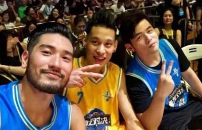 五個(gè)字的女明星，娛樂圈的璀璨之星聚焦