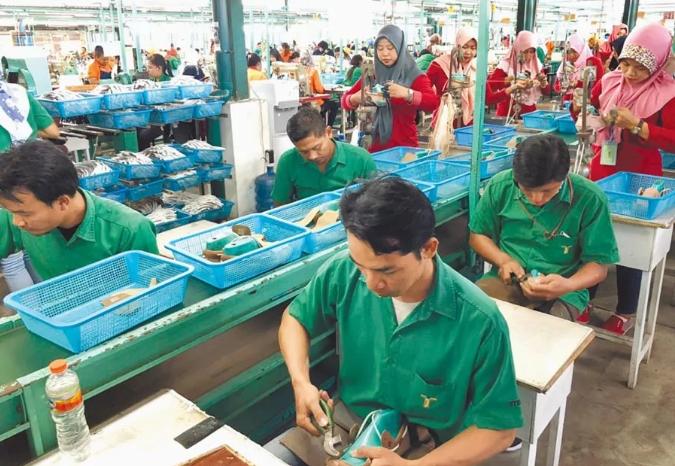 九興鞋業(yè)最新職位招聘，日常趣事與職業(yè)發(fā)展的交匯點(diǎn)