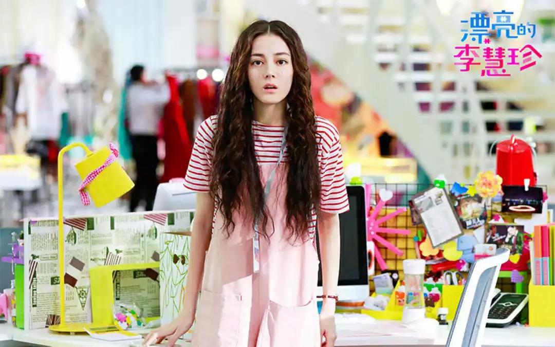 江姓演員，演藝之路的閃耀之星