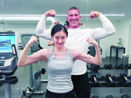 景甜專訪星光璀璨，展現(xiàn)時(shí)代影響力