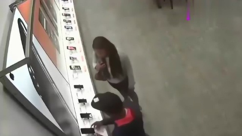 高科技產(chǎn)品的革新之旅，體驗(yàn)未來(lái)科技生活的狠偷偷最新之旅