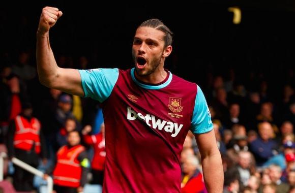 實況足球8最新轉會動態(tài)，轉會市場風云變幻揭秘