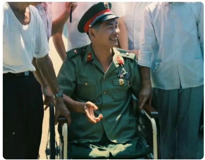 士官自主擇業(yè)政策新動向，人生轉折的奇妙契機