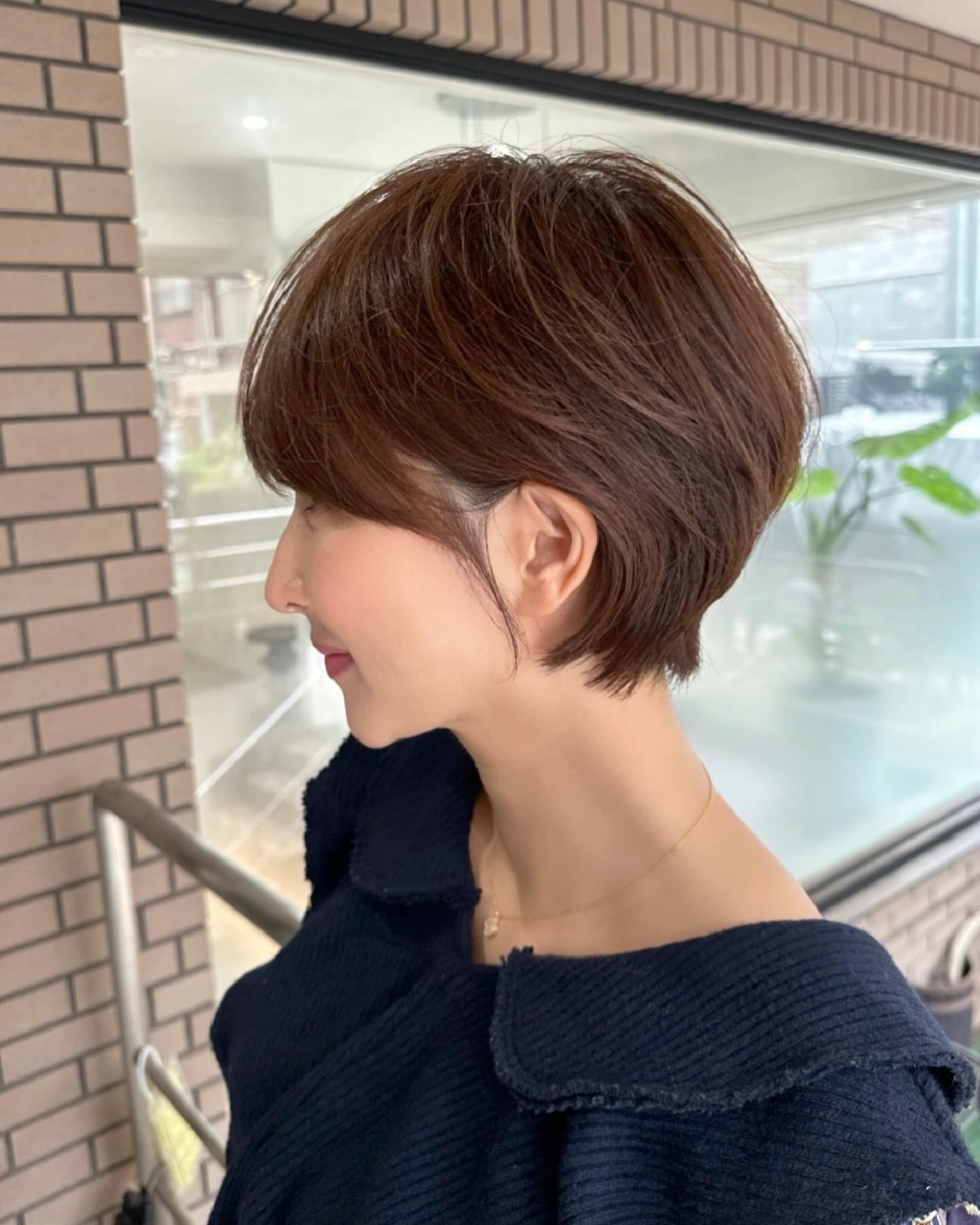 溫馨日常中的短發(fā)奇緣，愛(ài)的紐帶與最新發(fā)型圖片分享