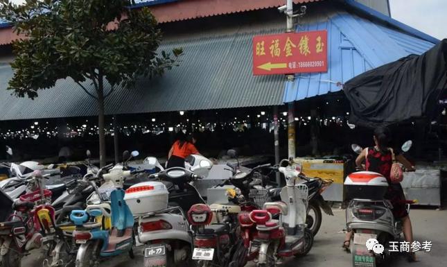 鎮(zhèn)平貼吧科技新品亮相，體驗(yàn)未來生活新紀(jì)元最新動(dòng)態(tài)