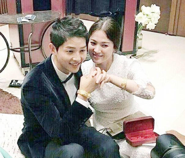 宋慧喬與宋仲基的最新動態(tài)，明星情侶變遷引發(fā)公眾關(guān)注熱議