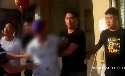 高科技引領(lǐng)偷窺新潮流，最新偷窺視頻獨(dú)家呈現(xiàn)