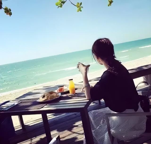 時尚選擇背后的多元解讀，最新頭像背影引領(lǐng)潮流趨勢