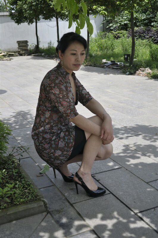 最新熟女論壇免費(fèi)，自信與成就感的蛻變，熟女們的勵(lì)志前行之路！