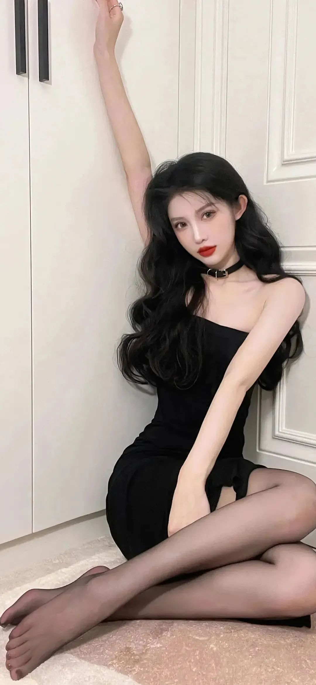 時尚美女圖片精選，最新潮流盡收眼底