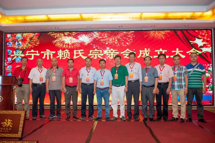 賴氏最新動(dòng)態(tài)引領(lǐng)科技潮流，重塑未來生活體驗(yàn)新篇章