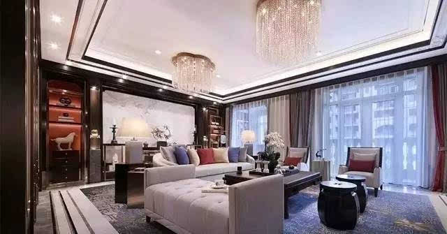 最新吊頂款，奇妙日常的探索