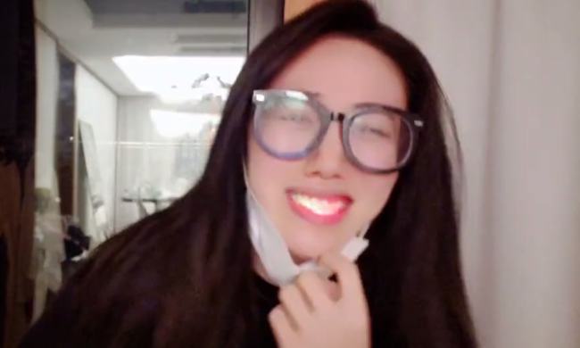 小董最新潮流風(fēng)采揭秘，引領(lǐng)潮流魅力無(wú)限！