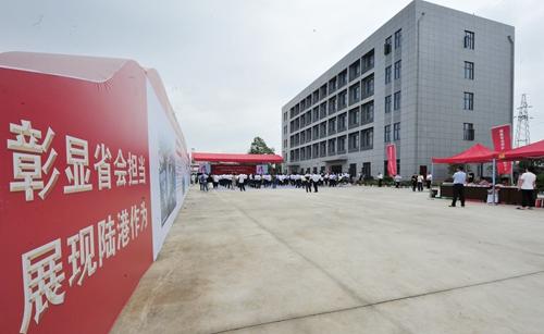 向塘最新動(dòng)態(tài)，科技重塑生活，未來(lái)之光體驗(yàn)之旅