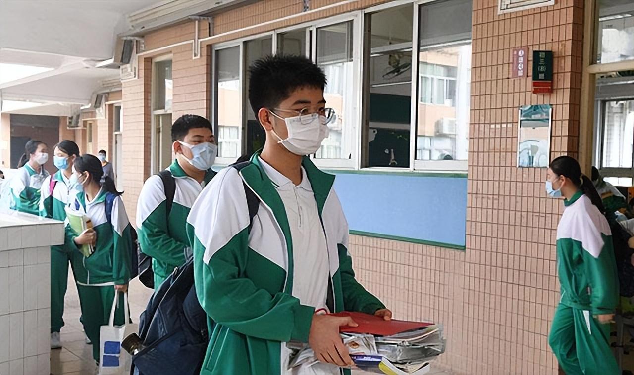 最新暴雨通知，科技智能守護安全，生活無憂預警通知