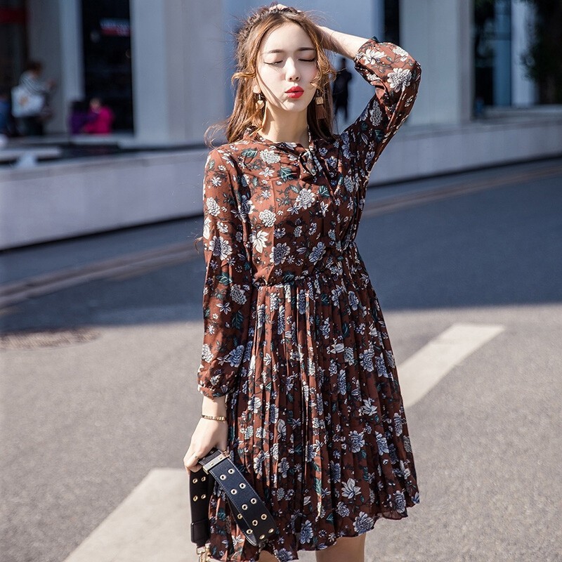 最新碎花裙時尚風(fēng)潮，讓你成為春日焦點！