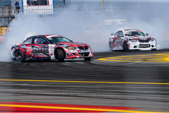 最新車漂移，漂移中的友情與家庭溫馨時(shí)刻