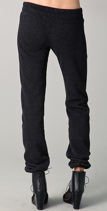 十字褲最新潮流，時(shí)尚潮流還是爭(zhēng)議話題？