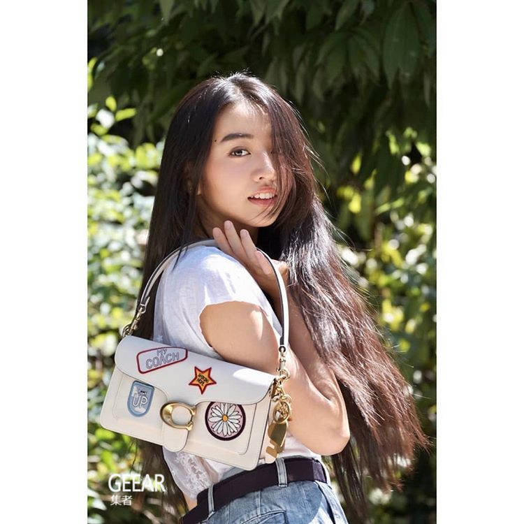 希咲彩最新番號(hào)，友情色彩的日常揭秘