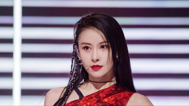 浪姐最新淘汰名單，變化中成長，自信成就輝煌之路