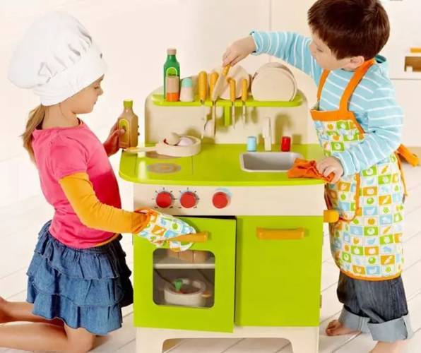 小女孩最新玩具趨勢(shì)與選擇探討，時(shí)尚之選揭秘