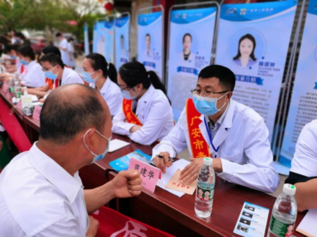 成都華西疫情最新通報，小巷深處的獨特風味與抗疫進展